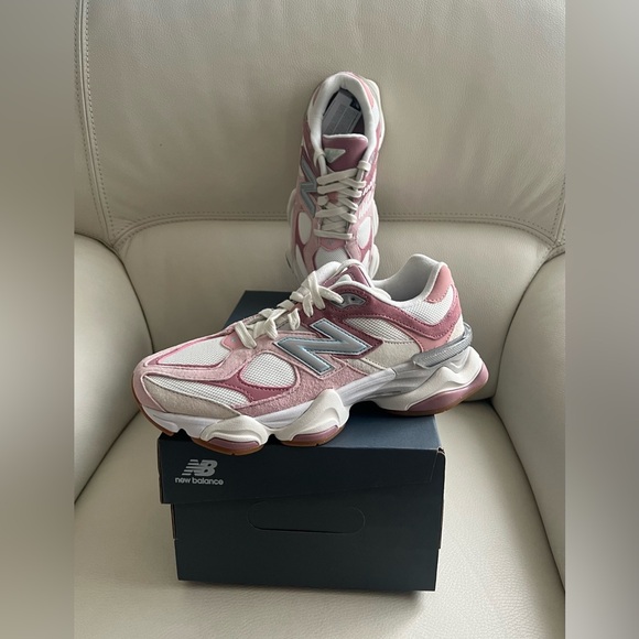 New Balance 9060 Rose Pink U9060FRL - Women’s Size 7.5 US - Pink White Shoes NEW - Picture 8 of 11